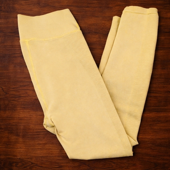 aerie Pants - OFFLINE By Aerie Ribbed Texture Compression Leggings 🩷💚🩷